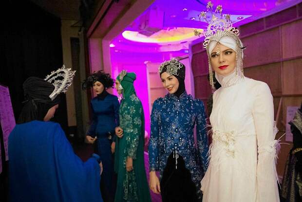 Исламская мода и Miss World Muslimah Исламская мода и Miss World Muslimah