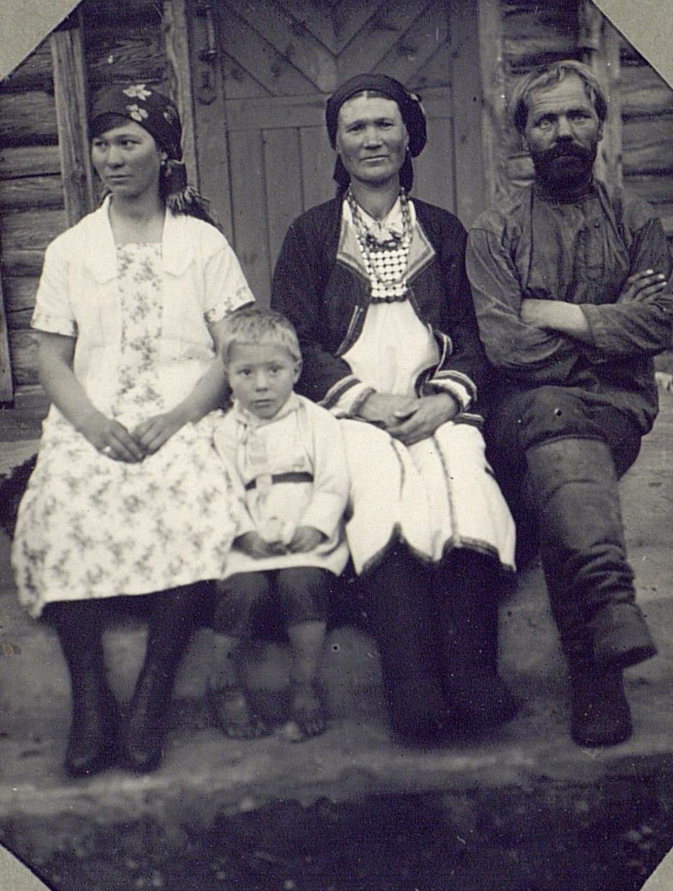 Двуединый народ - Мордва: Мокша и Эрзя (35 фото)