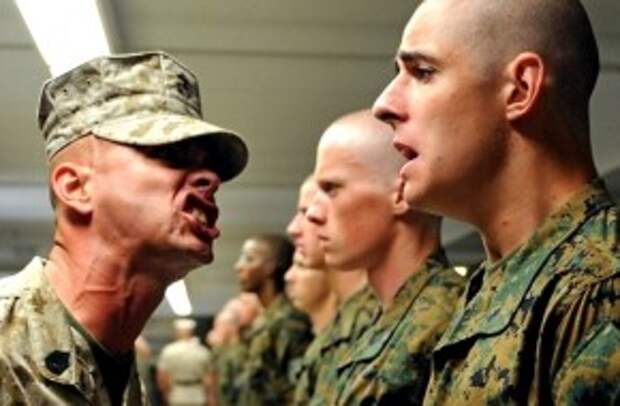 Drill_instructor_at_the_Officer_Candidate_School-e1437486042448