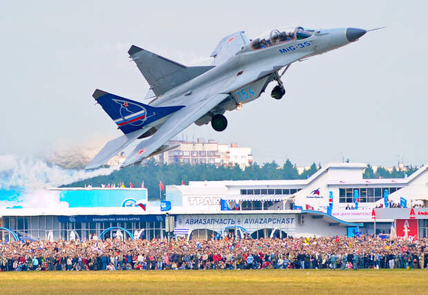 Многоцелевой истребитель МиГ-35