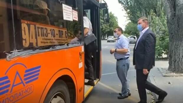 Власти Ростова расторгли контракты с двумя перевозчиками из-за масочного режима