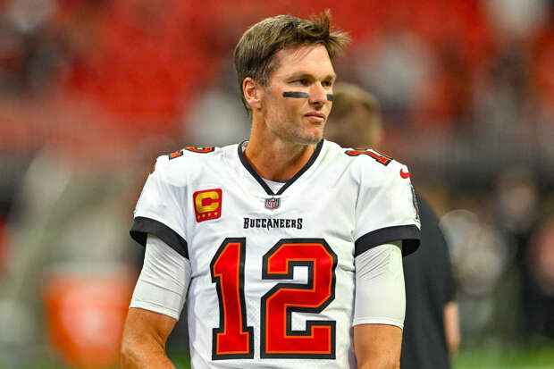 Tom Brady leaving the field