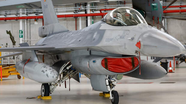 Нидерланды разрешили Украине использовать F-16 для нанесения ударов по РФ