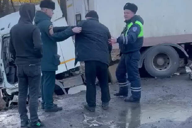 Что известно о фуре, водитель которой – вероятный виновник массового ДТП на Московском шоссе