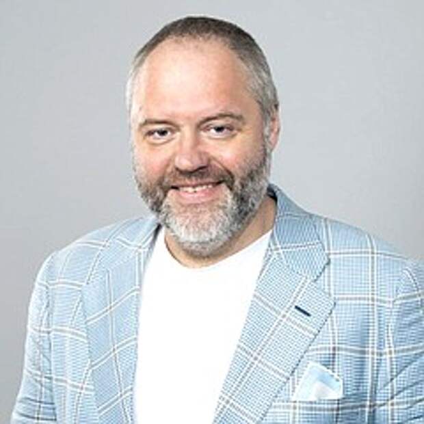 Новичков: вопрос использования электровелосипедов и других СИМ на тротуарах требует чёткого регулирования