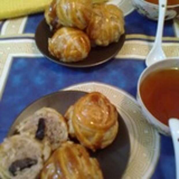 Клубочки ниток из слоеного теста с начинкой...(быстро и просто)!!!