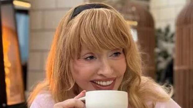 «Это как черная метка»: куда побежит с трудом передвигающаяся Пугачева после атаки на Кипр