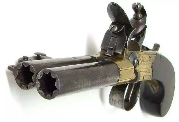 Английский пистолет с сечением ствола "звездочка". XIX век. 