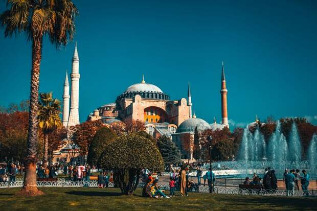 Туристы в Турции возмущены высокими ценами в отелях, барах и ресторанах