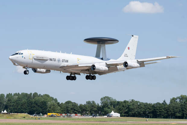 WSJ: замена поврежденного атакой Ирана Boeing E-3 может обойтись США в $700 млн