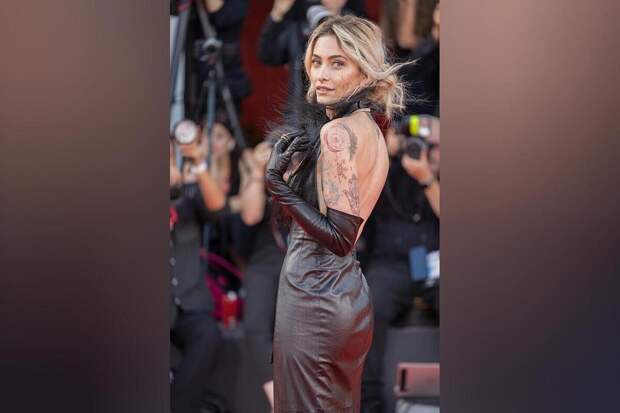 Пэрис Джексон обвиняет распорядителей наследства Майкла Джексона в растрате миллионов