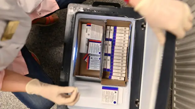 Результаты клинических испытаний вакцины от COVID-19 среди детей направлены в Минздрав