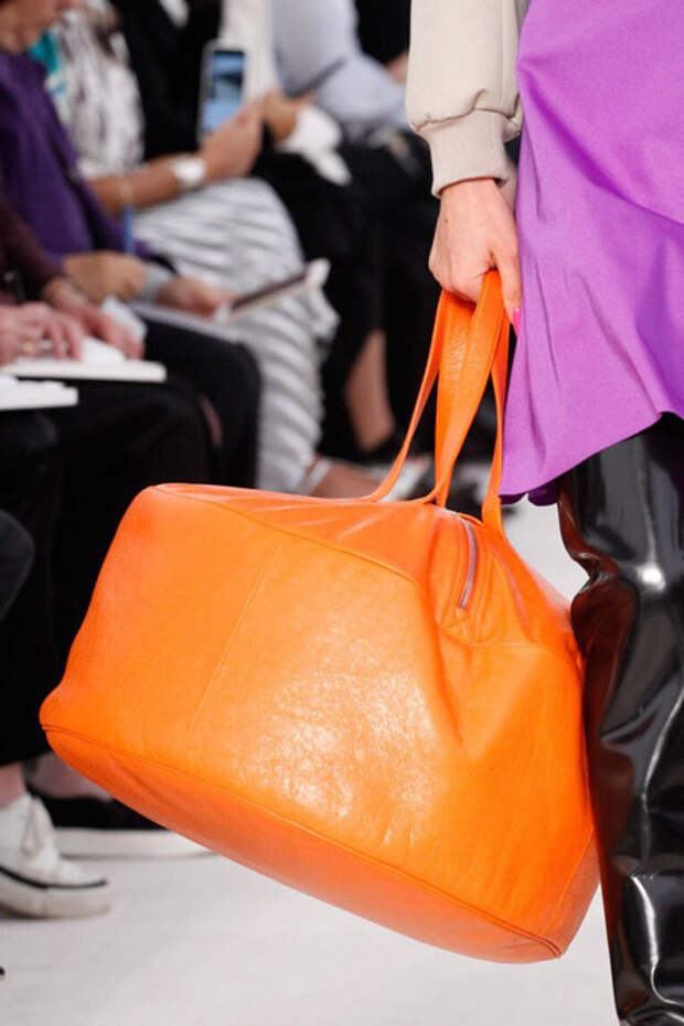 balensiaga оранжевая - модные тенденции в сумках весна/лето 2017