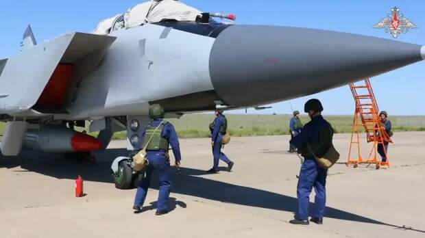 Весной 2022 г. российская боевая авиация впервые применила по реальной цели авиационный ракетный комплекс 9-А-7660 «Кинжал».-2