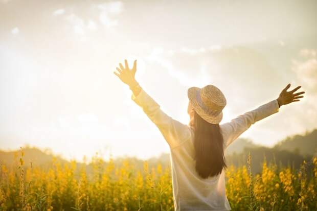 Астрологи предвидели, кого из знаков зодиака накроет огромнейший поток счастья в ближайшие дни