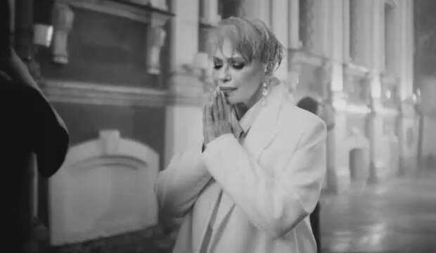 Ирина Понаровская выпустила трогательный клип на песню «Мой ангел» в память о сыне