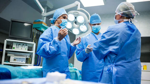 В Подмосковье врачи удалили пациентке 40-сантиметровую опухоль яичника