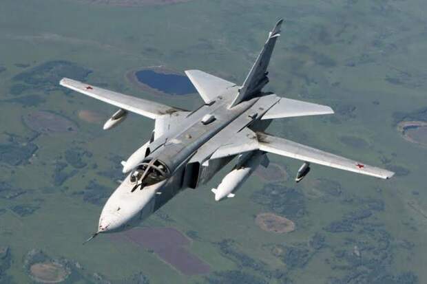 Дозаправка Су-24МР в воздухе