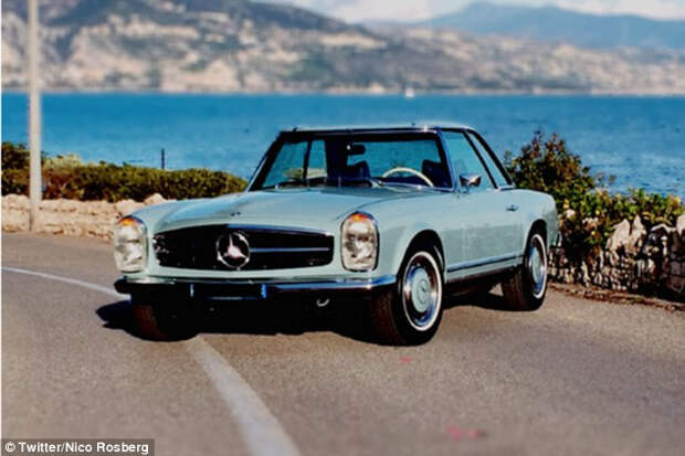 Немецкий автогонщик Нико Росберг похвастался своим новым автомобилем Mercedes-Benz 280 SL Pagoda (6 фото) 1. Нико Росберг опубликовал в Твиттере фотографию своего классического автомобиля Mercedes-Benz 280 SL Pagoda стоимостью 120,000 долларов.