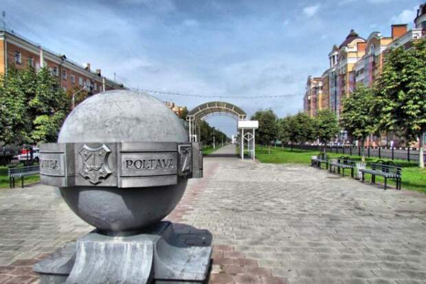 Полтава потребовала федеративных отношений с Киевом