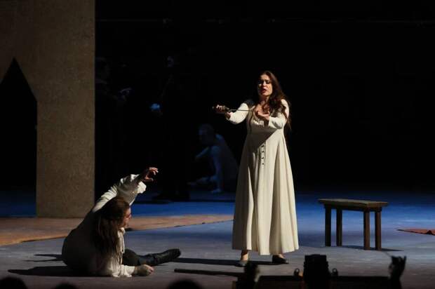 Мариинский театр представит оперу «Огненный ангел» в Большом