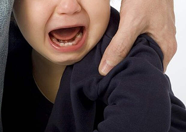 ребенок, девочка, детский сад, обида, грусть, расстройство, дети, плачь, родители, мама, ювенальная юстиция|Фото: deti.mail.ru