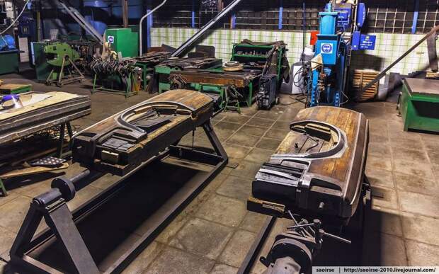 Цех по производству автомобилей представительского класса авто, завод, зил