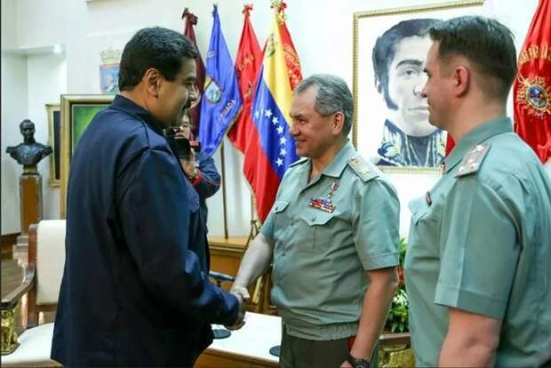 Встреча Сергея Шойгу и Николаса Мадуро. Источник изображения: https://vk.com/denis_siniy