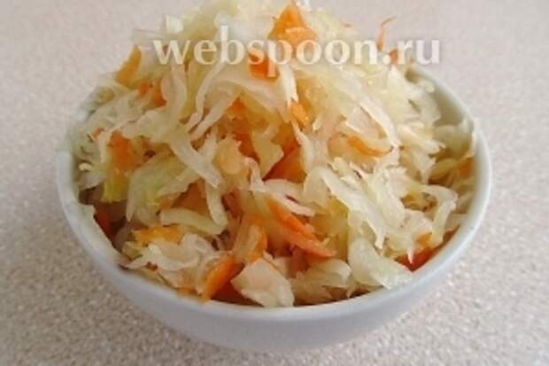 Капусту слегка порубить.