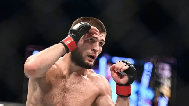 Жители Махачкалы массово вышли на улицы после победы Нурмагомедова над Гэтжи