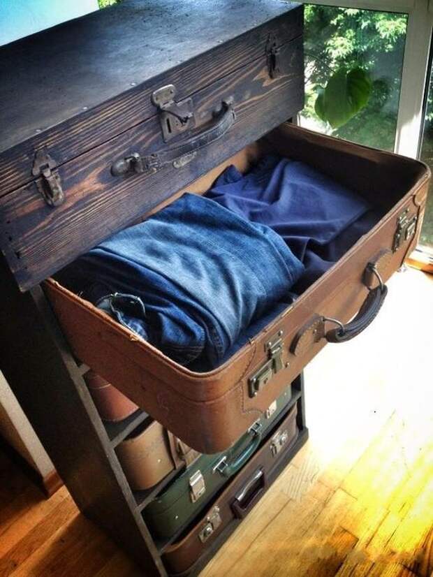 из старого чемодана