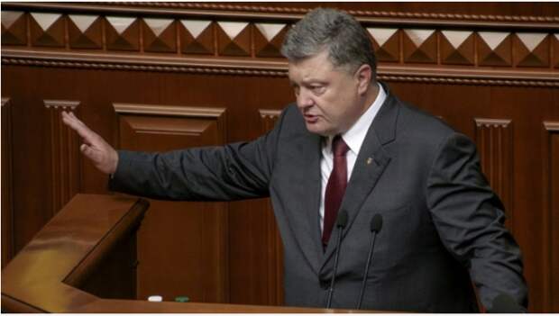 Украинский суд признал Порошенко фантазером