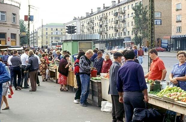Какими были рынки в СССР (13 фото) Какими были рынки в СССР (13 фото)