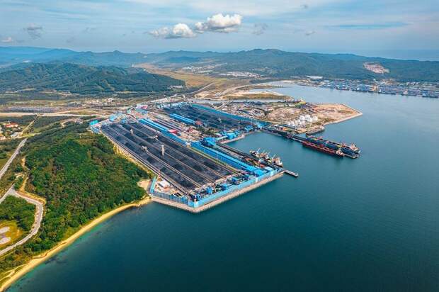 «Восточный Порт» отмечает 52-й День рождения