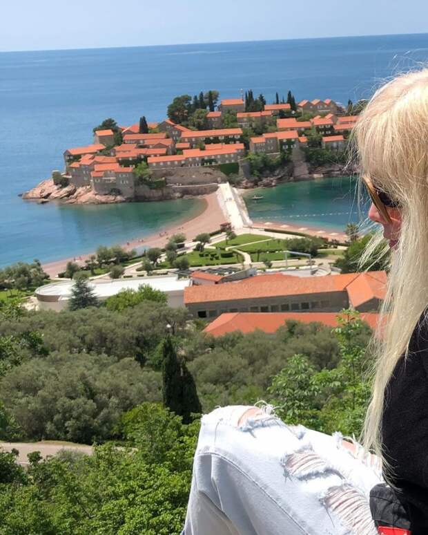 Елена Корикова в Черногории