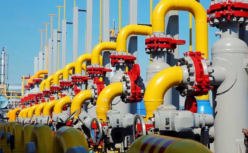 Полупустые газовые хранилища и отток СПГ ставит Европу в тяжелое положение накануне зимы