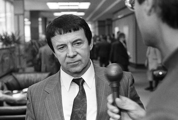 Анатолий Кашпировский