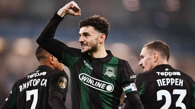 Футболист Сперцян ответил, чью победу ждет в финале Australian Open: «Потому что он легенда»