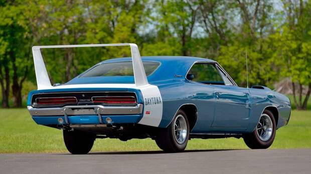 Dodge Charger Daytona 1969, преодолевший рубеж скорости в 200 миль/ч
