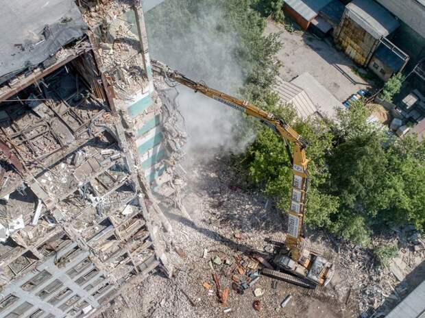 На демонтаж ушло 14 дней/ ГК «КрашМаш»
