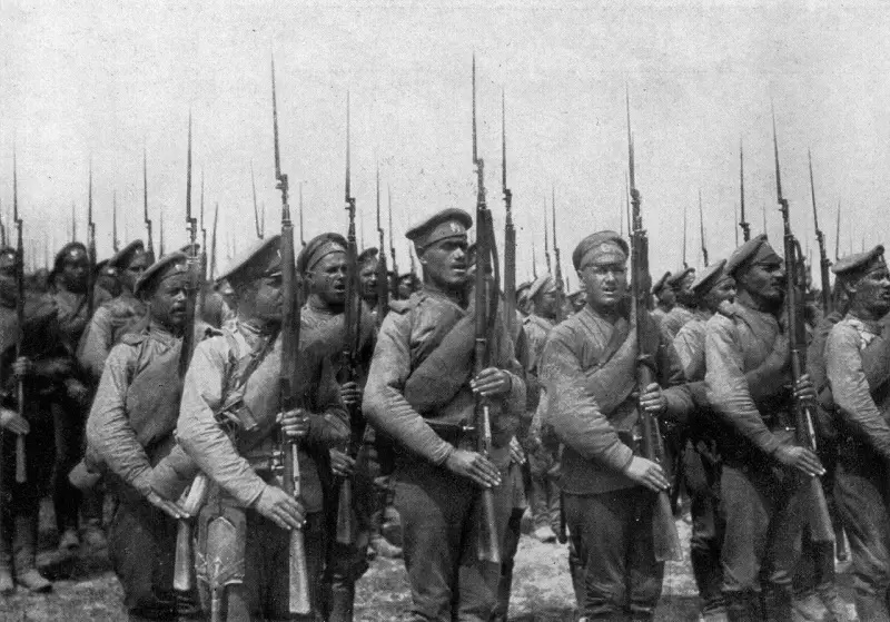esli-v-divizii-ostalos-menshe-polovinyi-russki-eyo-nuzhno-rasformirovyivat-01