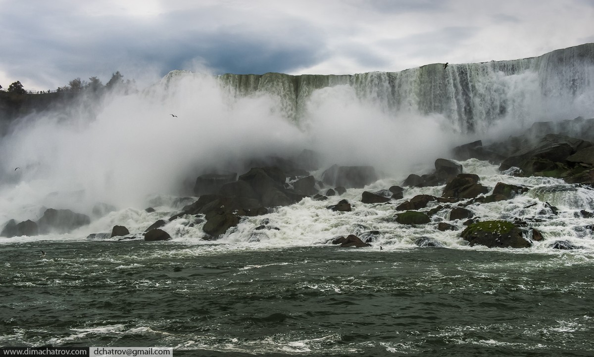 Ниагарский водопад. Вид изнутри Niagaraoutside05 Ниагарский водопад. Вид изнутри