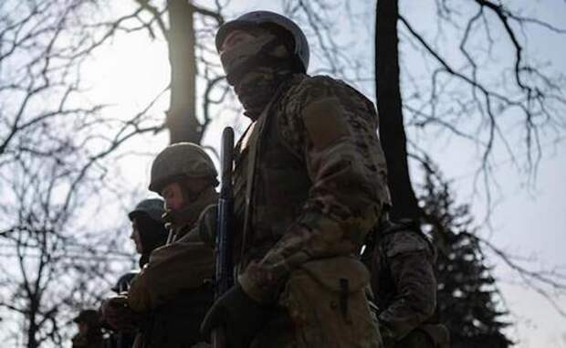 Макгрегор: солдаты ВСУ бегут с поля боя и сдаются на глазах у военных армии РФ