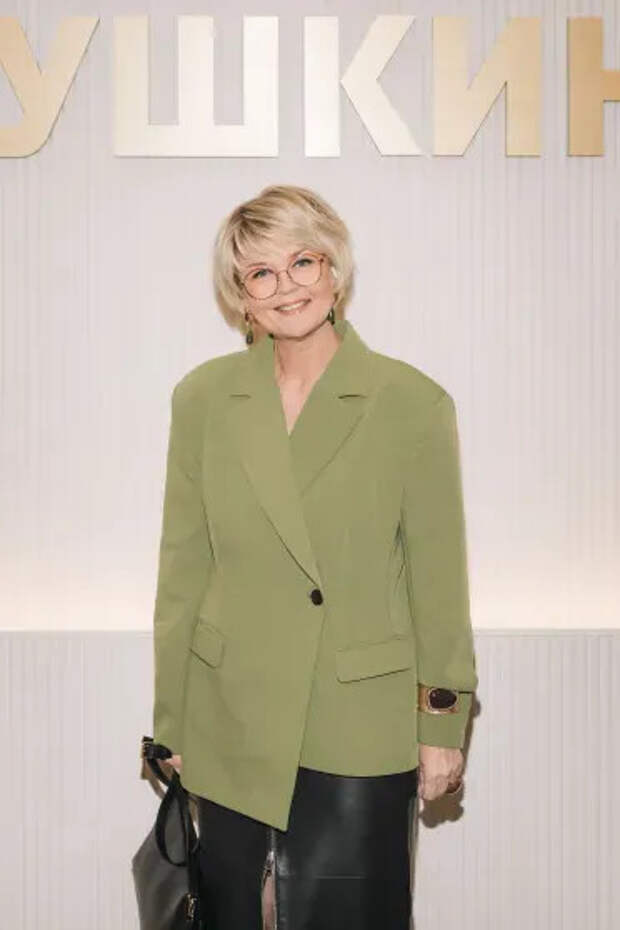 Юлия Меньшова