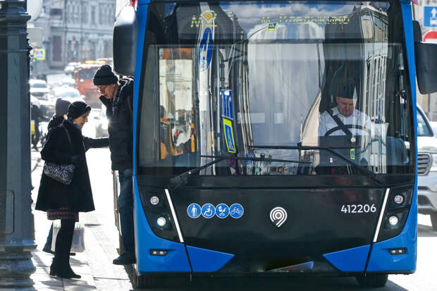 Москвичам посоветовали пересесть на общественный транспорт в преддверии 8 марта