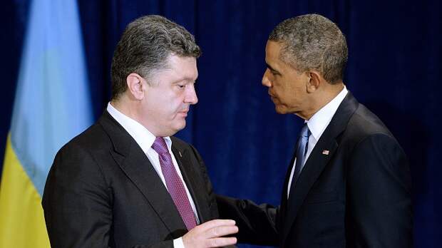 epa04238858 Ukrainian President-elect Petro Poroshenko (L) and US President Barack Obama (R) speak during a meeting in Warsaw, Poland, 04 June 2014. The US administration promised to step up the US military presence in Europe in response to the ongoing crisis in Ukraine, while NATO defence ministers agreed to measures aimed at reassuring allies over the perceived threat from Russia.  EPA/JACEK TURCZYK POLAND OUT