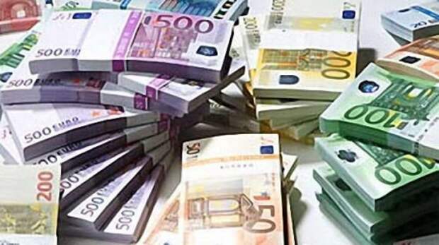 Сотрудник банка в Германии случайно перевел на счет клиентки €3,7 млн Сотрудник банка в Германии случайно перевел на счет клиентки €3,7 млн