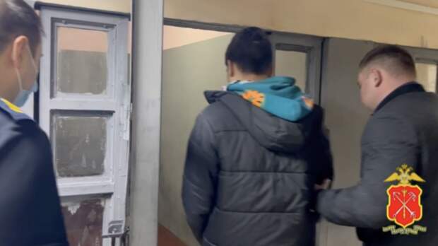 Неужели тот самый "дядя Турал"? Слишком молод для дяди юнец. Задержан 18-летний глава азербайджанской группировки Турал Мамедов. Лидер банды успел сбежать из Северной столицы к себе на родину.