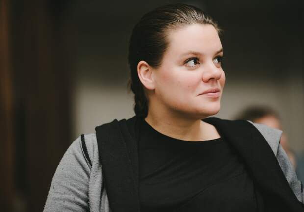 Известная российская поэтесса попала в розыск МВД по уголовной статье