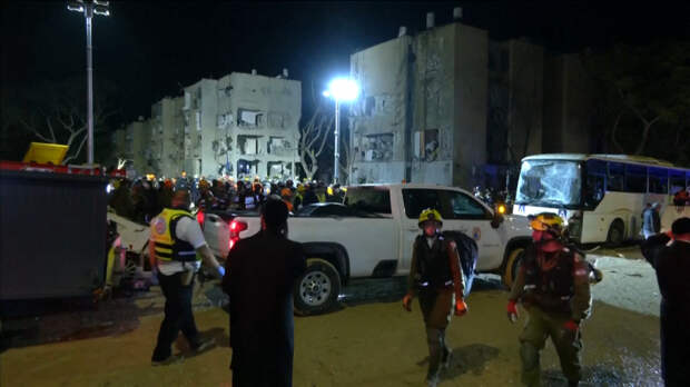 В Израиле 88 человек пострадали в результате ракетного удара по городу Арад